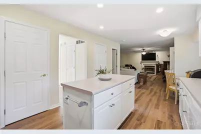 10210 Meadowknoll Drive, Loveland, OH 45140 - Photo 14