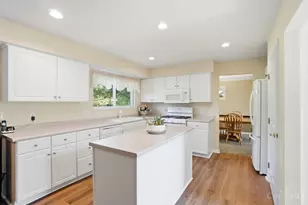 10210 Meadowknoll Dr, Loveland, OH 45140 - Photo 18
