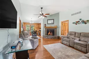 21282 Bellemeade Dr, Lawrenceburg, IN 47025 - Photo 16