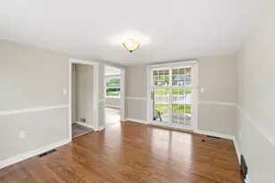 9808 Daly Rd, Springfield Township, OH 45231 - Photo 16