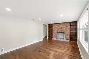 9808 Daly Rd, Springfield Township, OH 45231 - Photo 6