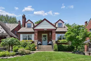 3859 Drakewood Dr, Cincinnati, OH 45209 - Photo 2
