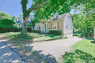 224 Charles St, Wyoming, OH 45215 - Photo 2