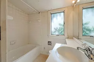 224 Charles St, Wyoming, OH 45215 - Photo 28