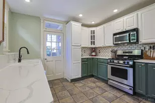 1704 E McMillan St, Cincinnati, OH 45206 - Photo 12