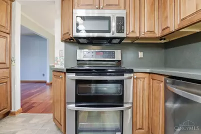 5905 Sovereign Drive, Sharonville, OH 45241 - Photo 8