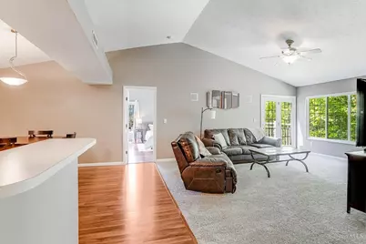 9821 Regatta Drive #303, Cincinnati, OH 45252 - Photo 4
