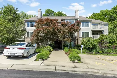 9821 Regatta Drive #303, Cincinnati, OH 45252 - Photo 1