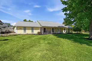 6033 Brofield Dr, Hamilton, OH 45011 - Photo 8