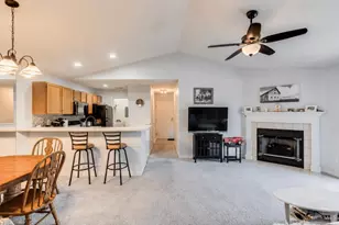 12181 Regency Run Ct, Springfield Township, OH 45240 - Photo 10