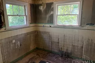 2845 Lawndale Ave, Cincinnati, OH 45212 - Photo 8