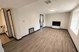121 E 5th St, Franklin, OH 45005 - Photo 6
