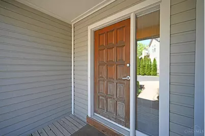 9524 Heather Court, Blue Ash, OH 45242 - Photo 6