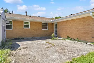 342 Warr Ln, Hamilton, OH 45013 - Photo 8