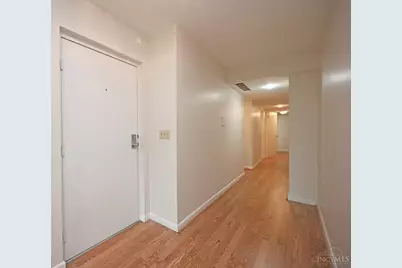 3433 Traskwood Circle #B, Cincinnati, OH 45208 - Photo 6