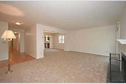 3433 Traskwood Circle #B, Cincinnati, OH 45208 - Photo 8