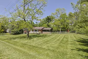 724 Pine Ridge Rd, Miami Township, OH 45150 - Photo 4