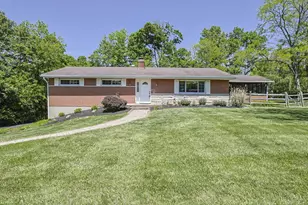 724 Pine Ridge Rd, Miami Township, OH 45150 - Photo 1
