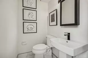 427 Hopkins St, Cincinnati, OH 45203 - Photo 14