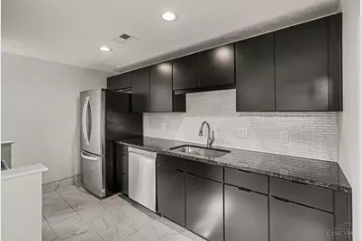 427 Hopkins Street #9, Cincinnati, OH 45203 - Photo 10