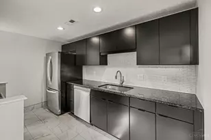 427 Hopkins St, Cincinnati, OH 45203 - Photo 10