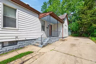 668 Elliott Ave, Arlington Heights, OH 45215 - Photo 6