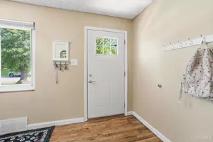 1525 Westview Ct, Reading, OH 45215 - Photo 4