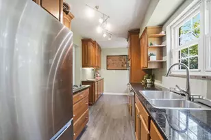 1525 Westview Ct, Reading, OH 45215 - Photo 12