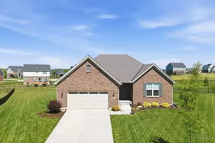120 Shyla Ct, Monroe, OH 45050 - Photo 2