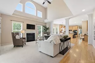 7605 Foxchase Dr, West Chester, OH 45069 - Photo 8