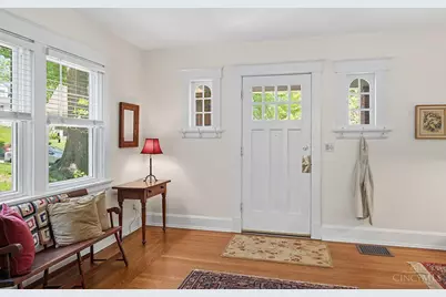 878 Tweed Avenue, Cincinnati, OH 45226 - Photo 8