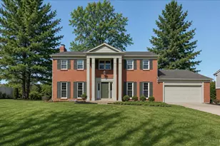 8365 Squirrelridge Dr, Sycamore Township, OH 45243 - Photo 1