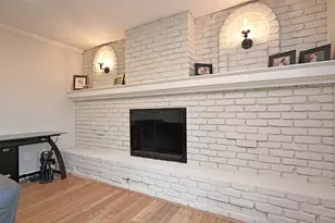 8365 Squirrelridge Dr, Sycamore Township, OH 45243 - Photo 14