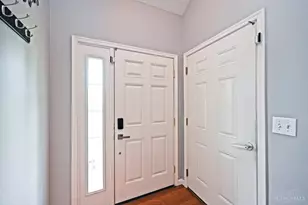 7302 Bridge Point Dr, Cincinnati, OH 45248 - Photo 6