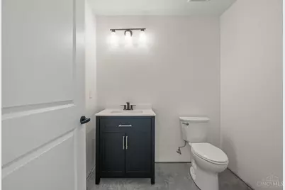 4477 Thirty Fourth Avenue #21, Cincinnati, OH 45209 - Photo 4