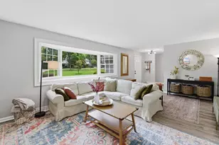 345 Fleming Rd, Wyoming, OH 45215 - Photo 2