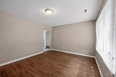 3206 Niagara, Cincinnati, OH 45251 - Photo 4