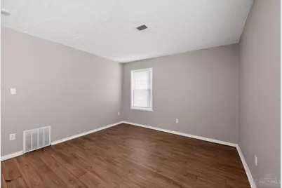 3206 Niagara, Cincinnati, OH 45251 - Photo 8