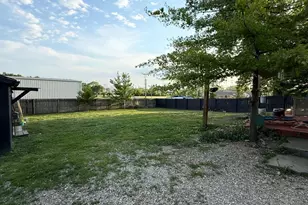 8313 Hendrickson Rd, Middletown, OH 45044 - Photo 4