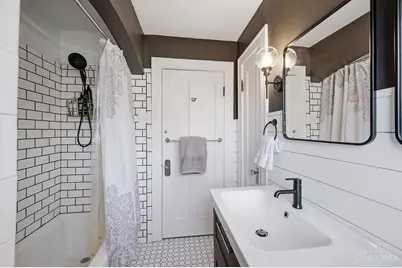 6244 Montgomery Road, Cincinnati, OH 45213 - Photo 32