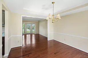 611 Shadowlawn Ln, Miami Township, OH 45140 - Photo 6