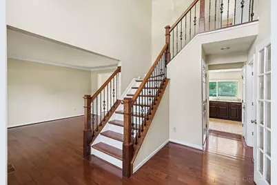 611 Shadowlawn Lane, Miami Township, OH 45140 - Photo 2
