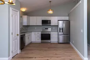 6581 Kristine Dr, Fairfield Township, OH 45011 - Photo 8
