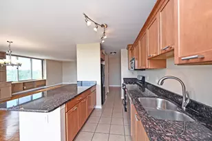 2324 Madison Rd, Cincinnati, OH 45208 - Photo 16