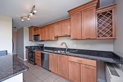 2324 Madison Road #703, Cincinnati, OH 45208 - Photo 14