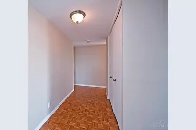 2324 Madison Road #703, Cincinnati, OH 45208 - Photo 6