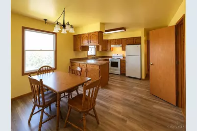 4211 St Rd 252, Mt Carmel, IN 47012 - Photo 2