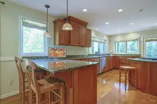 26 Trailbridge Dr, Blue Ash, OH 45241 - Photo 12