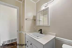 5974 Sunridge Dr, Cincinnati, OH 45224 - Photo 18