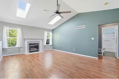 605 Quail Hollow Drive, Trenton, OH 45067 - Photo 2